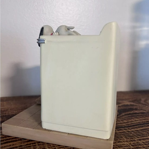 Peanuts for Hallmark Linus And Snoopy Some Things Are Worth Waiting For 2010 - Picture 5 of 11